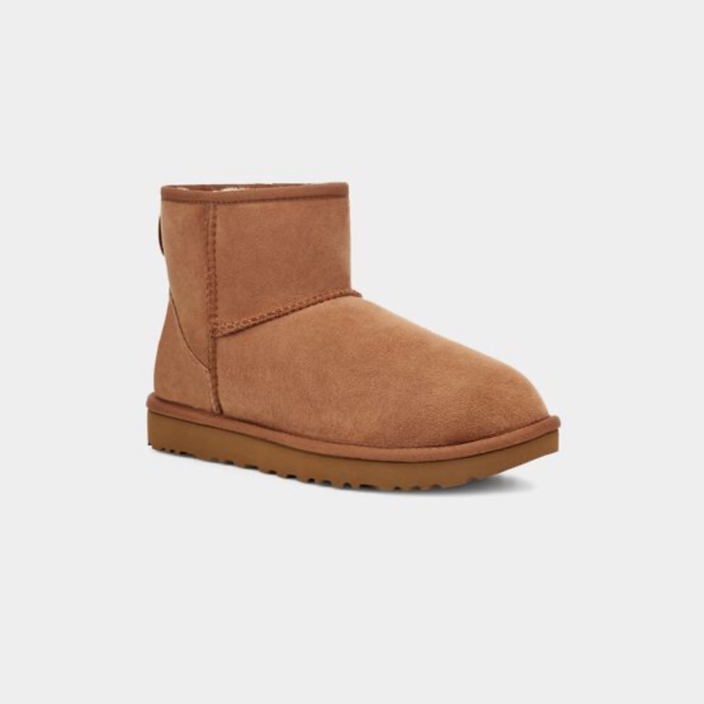 Ugg Classic mini ll boots - chestnut color -  size 7